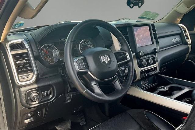 2020 RAM 1500 Laramie Crew Cab 4x4 5'7" Box