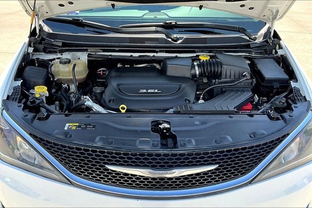 2018 Chrysler Pacifica Touring L