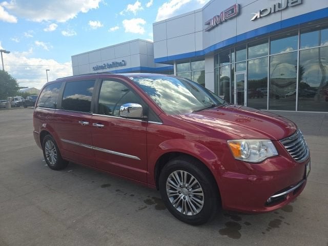 2014 Chrysler Town & Country Touring-L