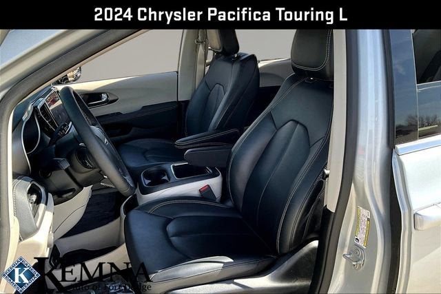 2024 Chrysler Pacifica Touring L AWD