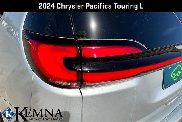 2024 Chrysler Pacifica Touring L AWD