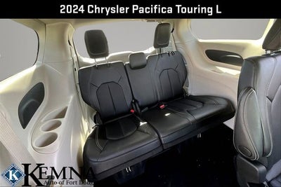 2024 Chrysler Pacifica Touring L AWD
