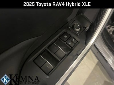 2025 Toyota RAV4 Hybrid XLE