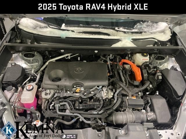 2025 Toyota RAV4 Hybrid XLE