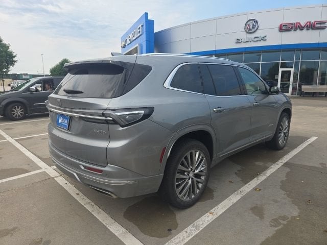 2025 Buick Enclave Avenir
