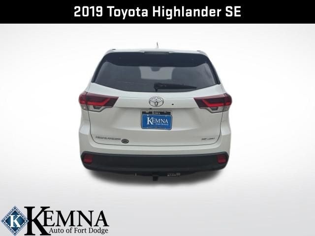 2019 Toyota Highlander SE