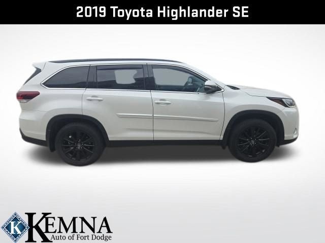 2019 Toyota Highlander SE