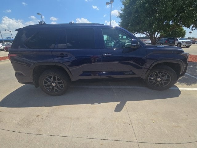 2024 Toyota Sequoia SR5