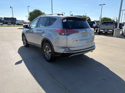 2018 Toyota RAV4 Hybrid XLE