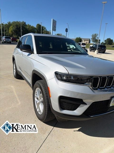 2025 Jeep Grand Cherokee Laredo X 4x4