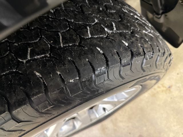 2018 RAM 1500 Laramie Crew Cab 4x4 5'7' Box