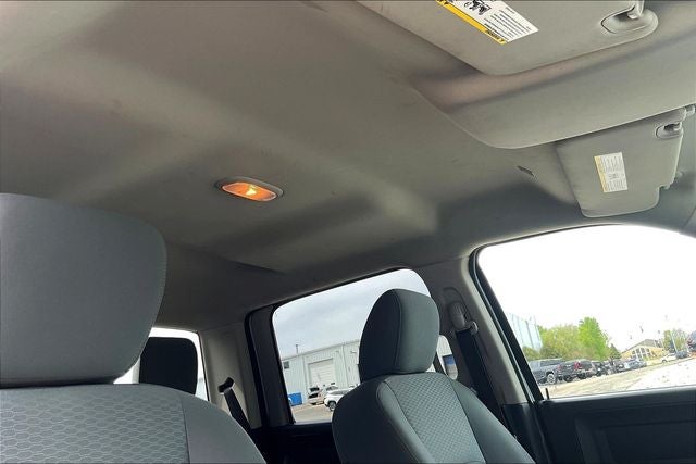 2017 RAM 1500 Tradesman Crew Cab 4x4 6'4' Box