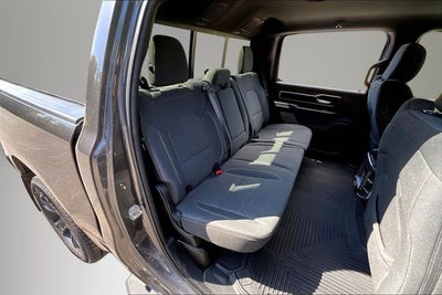 2022 RAM 1500 Big Horn Crew Cab 4x4 5'7' Box