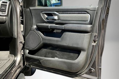 2022 RAM 1500 Big Horn Crew Cab 4x4 5'7' Box