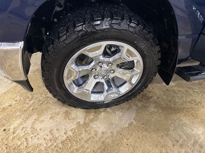 2022 RAM 1500 Big Horn Crew Cab 4x4 5'7' Box