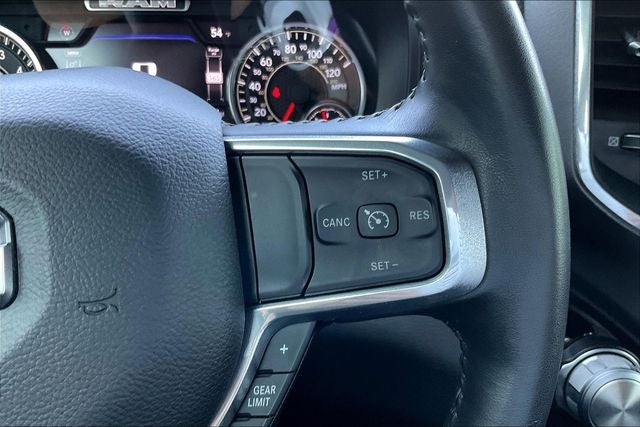 2024 RAM 1500 Laramie Crew Cab 4x4 5'7' Box