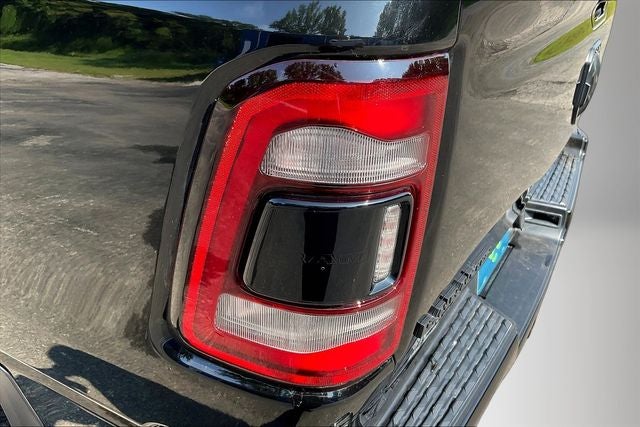 2024 RAM 1500 Laramie Crew Cab 4x4 5'7' Box
