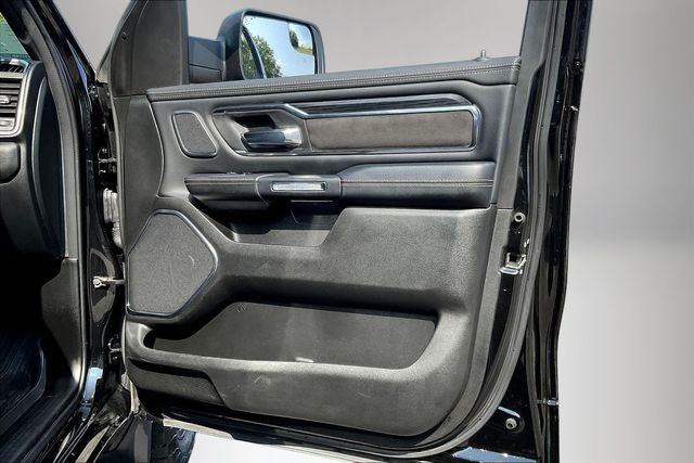 2024 RAM 1500 Laramie Crew Cab 4x4 5'7' Box