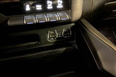 2020 RAM 1500 Laramie Longhorn Crew Cab 4x4 5'7' Box