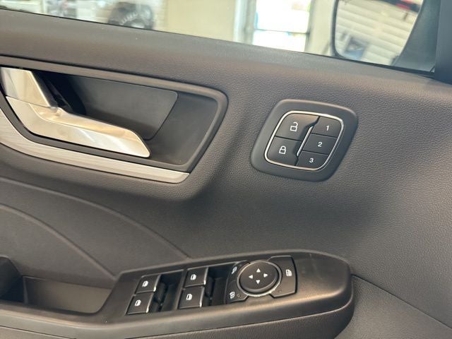 2025 Ford Escape Plug-In Hybrid Base