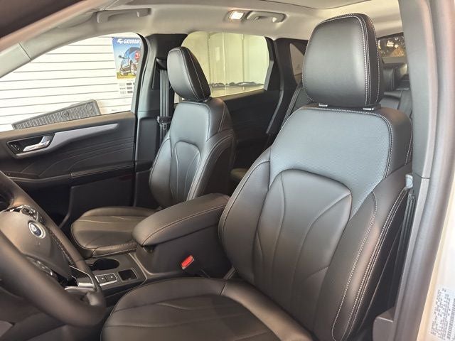 2025 Ford Escape Plug-In Hybrid Base