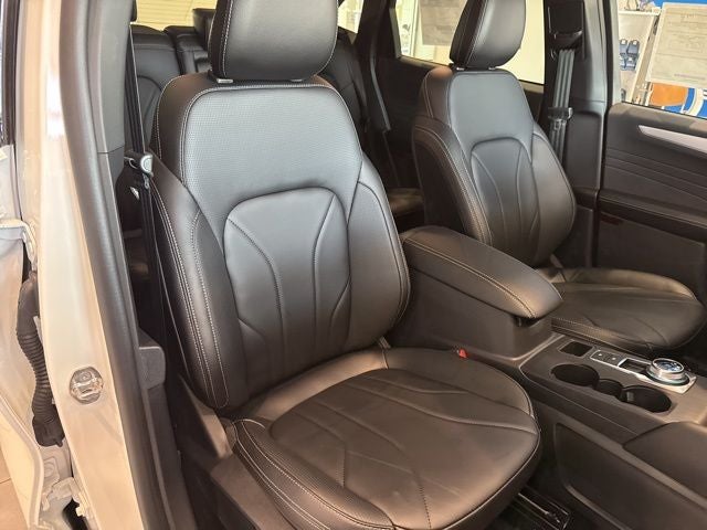 2025 Ford Escape Plug-In Hybrid Base