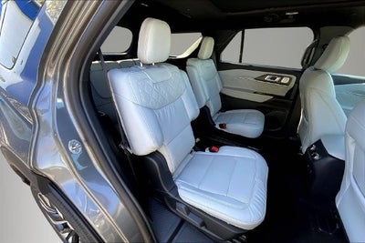 2027 Ford Explorer Platinum