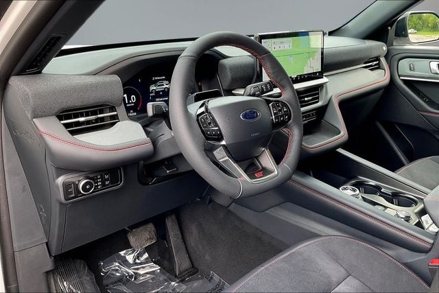 2026 Ford Explorer ST - Photo 12
