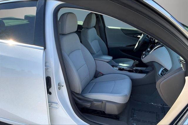 2020 Chevrolet Malibu FWD 1FL