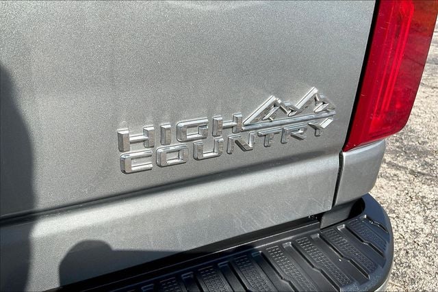2026 Chevrolet Silverado 3500 HD Crew Cab, Long Bed, High Country Dual Rear Wheel, RWD