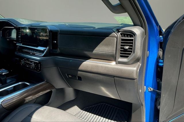 2023 Chevrolet Silverado 1500 4WD Crew Cab Short Bed RST