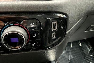 2023 Chevrolet Silverado 1500 4WD Crew Cab Short Bed LTZ