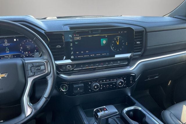 2022 Chevrolet Silverado 1500 4WD Crew Cab Short Bed LTZ