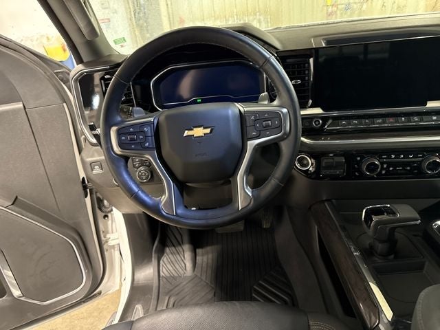 2025 Chevrolet Silverado 1500 4WD Crew Cab Short Bed LTZ