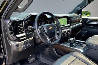 2025 Chevrolet Silverado 1500 4WD Crew Cab Short Bed High Country