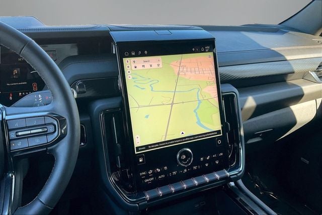 2025 GMC Yukon 4WD AT4