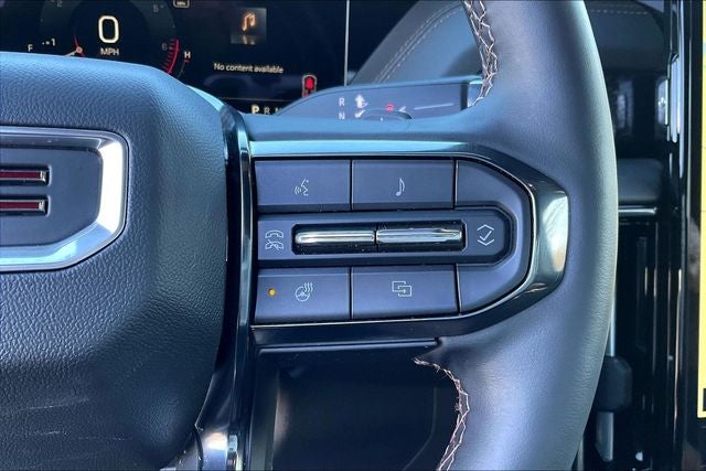 2025 GMC Yukon 4WD AT4