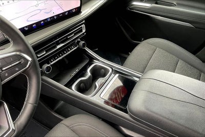 2024 Chevrolet Traverse FWD LT