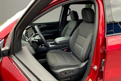 2024 Chevrolet Traverse FWD LT