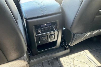 2023 Chevrolet Traverse AWD LT Leather