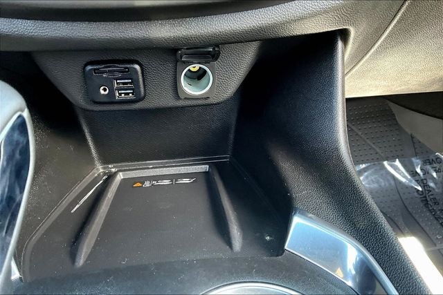 2023 Chevrolet Traverse AWD LT Leather