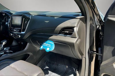 2023 Chevrolet Traverse AWD LT Leather