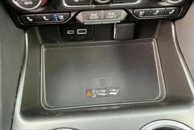 2023 Chevrolet Suburban 4WD Premier