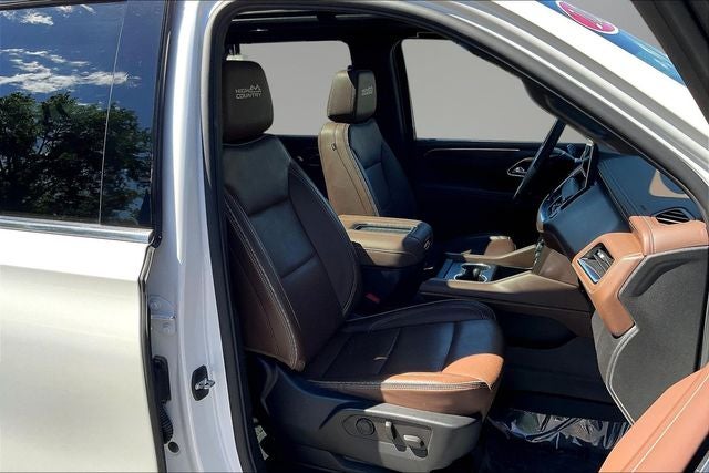 2023 Chevrolet Suburban 4WD High Country
