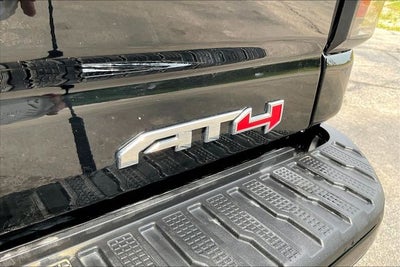 2024 GMC Sierra 2500HD 4WD Crew Cab Standard Bed AT4
