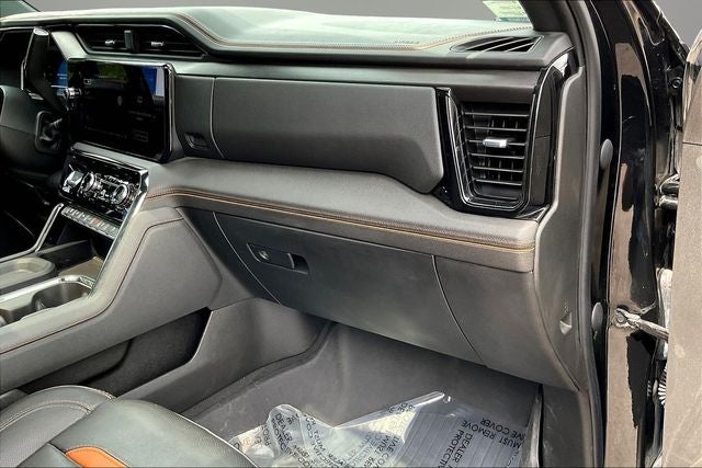 2024 GMC Sierra 2500HD 4WD Crew Cab Standard Bed AT4