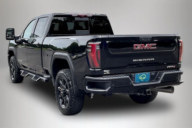2024 GMC Sierra 2500HD 4WD Crew Cab Standard Bed AT4