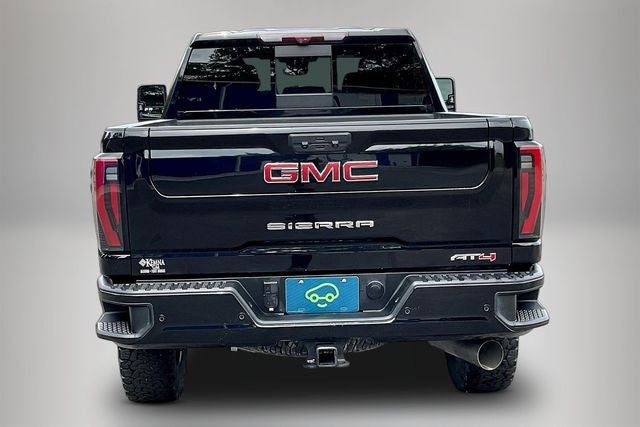 2024 GMC Sierra 2500HD 4WD Crew Cab Standard Bed AT4