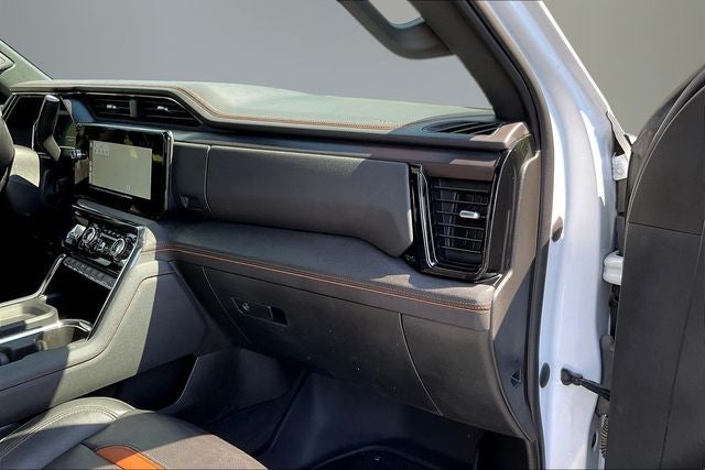 2024 GMC Sierra 2500HD 4WD Crew Cab Standard Bed AT4