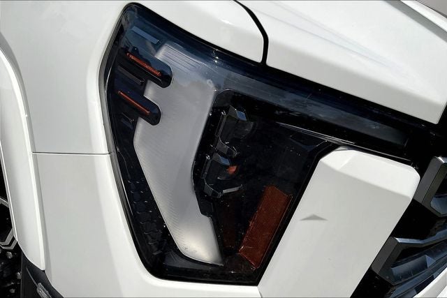 2024 GMC Sierra 2500HD 4WD Crew Cab Standard Bed AT4